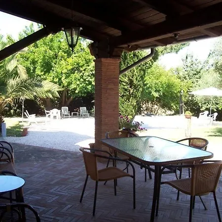 In Mit Garten, Gemeinsamem Pool Und Grill * Morro dʼAlba