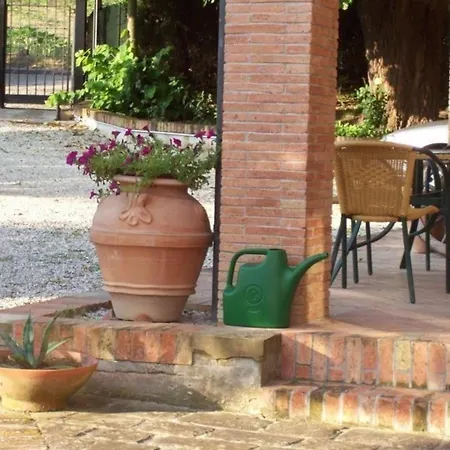 In Mit Garten, Gemeinsamem Pool Und Grill Morro dʼAlba